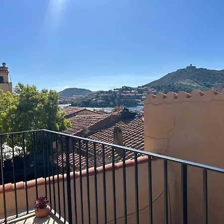 Maison T3 Rénovée à Collioure, 2 Chambres, Balcon - Fr-1-309-457 *